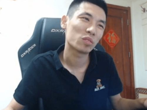 旭旭宝宝红眼获次元神话耳环却未启用，背后是版本理性还是个人执念？